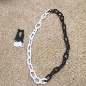 Necklace and earring set